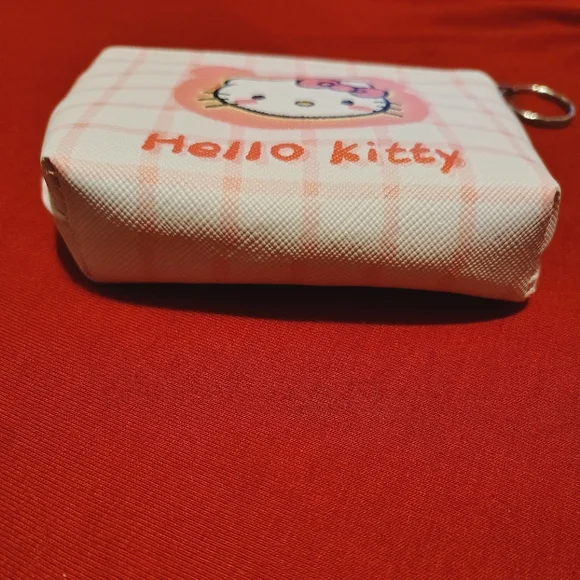 Hello Kitty Keychain Coin Purse - Picture 3 of 6
